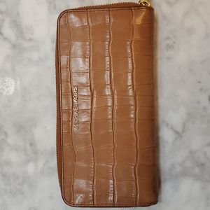Michael Kors zip around wallet